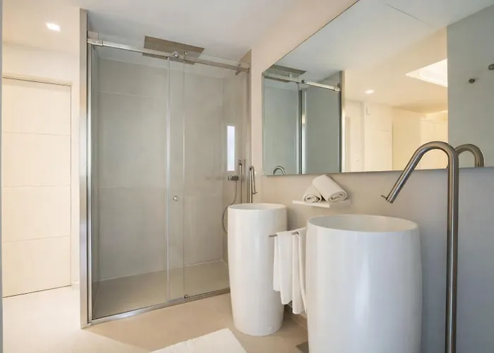 Отель Hotiday 2*